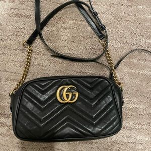 Gucci: Black GG Marmont
